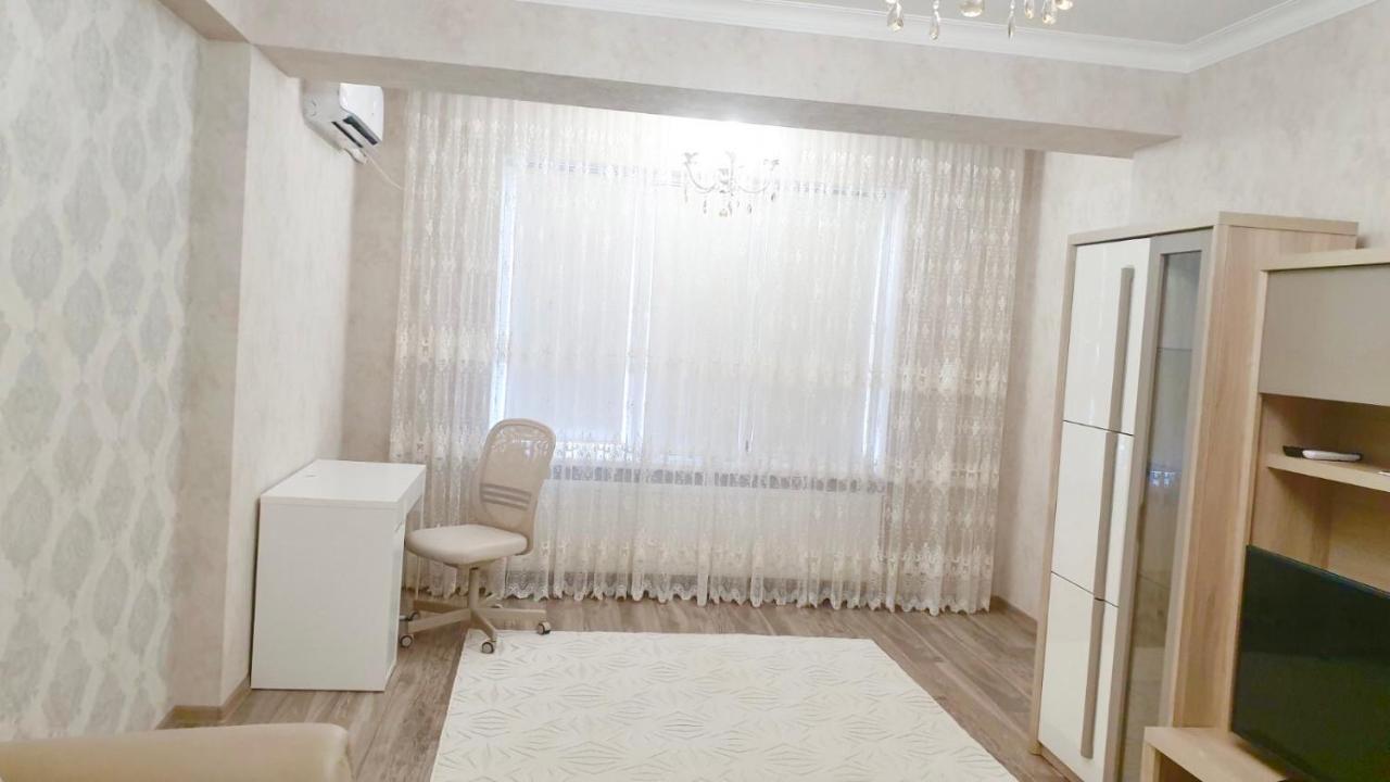 Center Apartment On Albisoara Street Kischinau Exterior foto