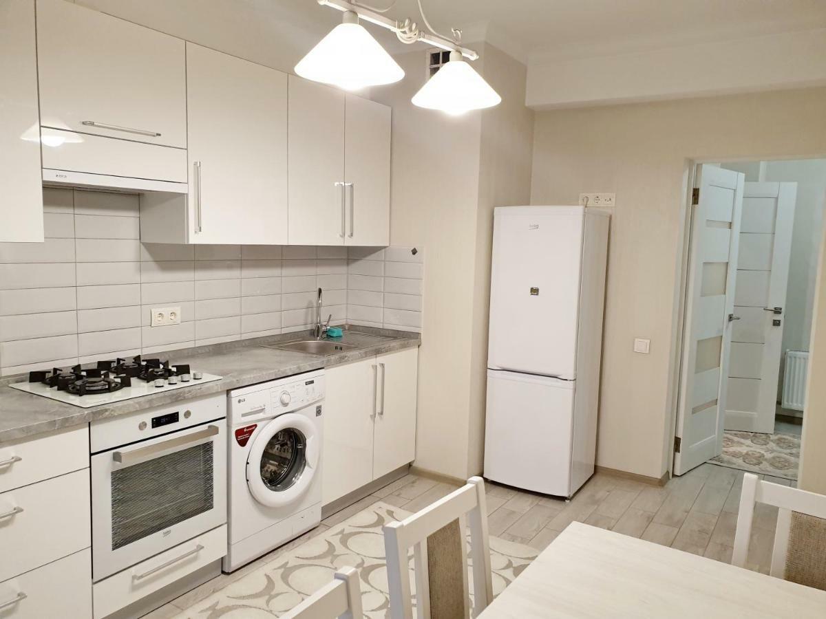 Center Apartment On Albisoara Street Kischinau Exterior foto